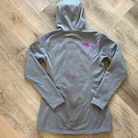 The North Face Lightweight Jacket - Picture 4 of 10